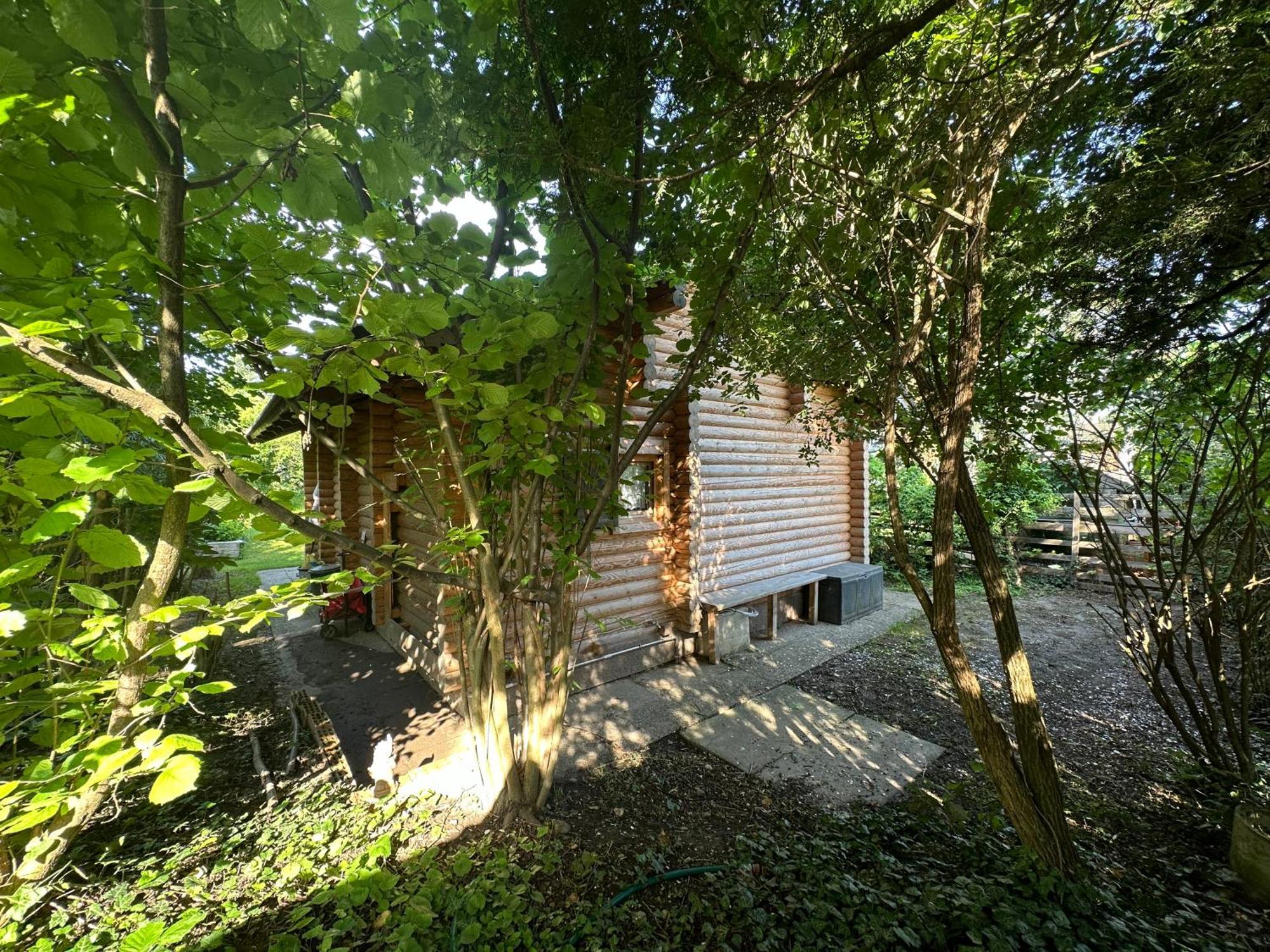 Gemütliche Blockhütte in Wiennähe Zofing Exterior foto