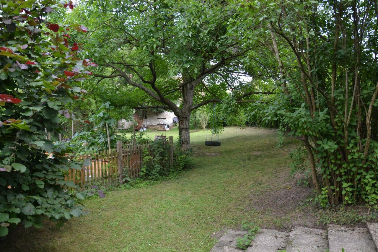 Gemütliche Blockhütte in Wiennähe Zofing Exterior foto